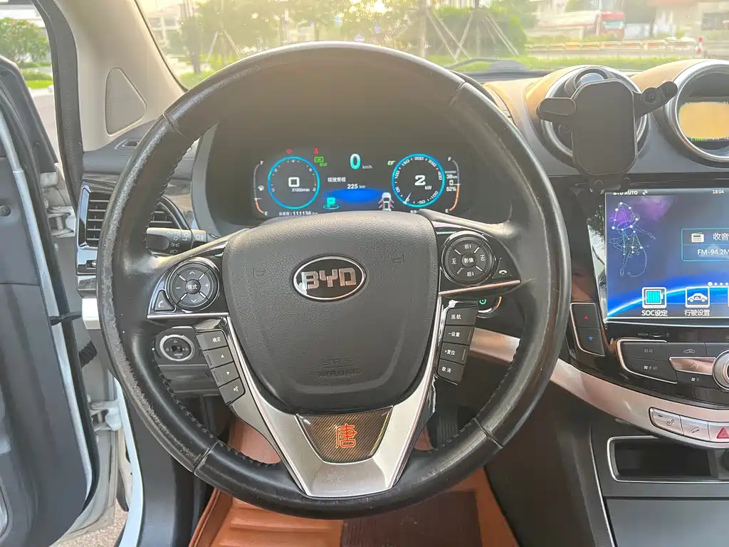 BYD Tang New Energy — миниатюра 28