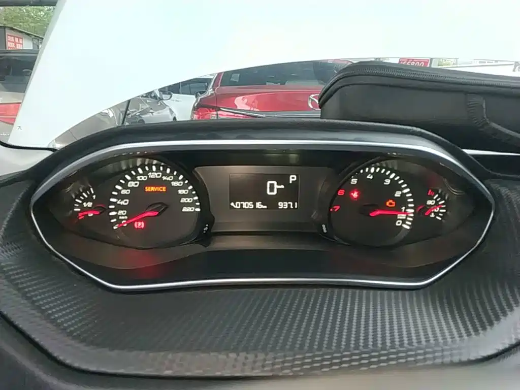 Peugeot 308 — миниатюра 12