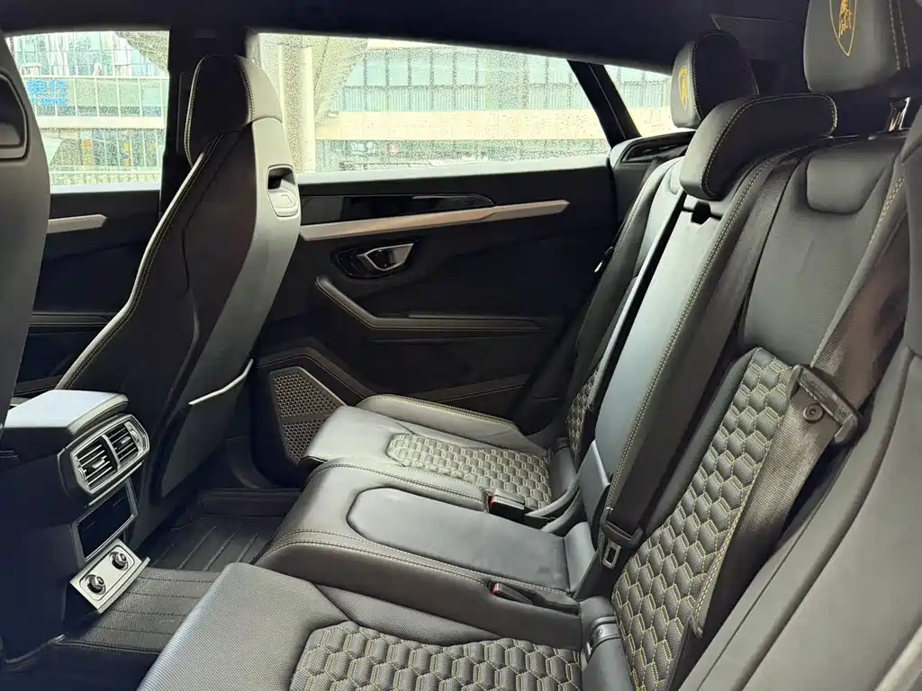 Lamborghini Urus 2021 4.0T V8