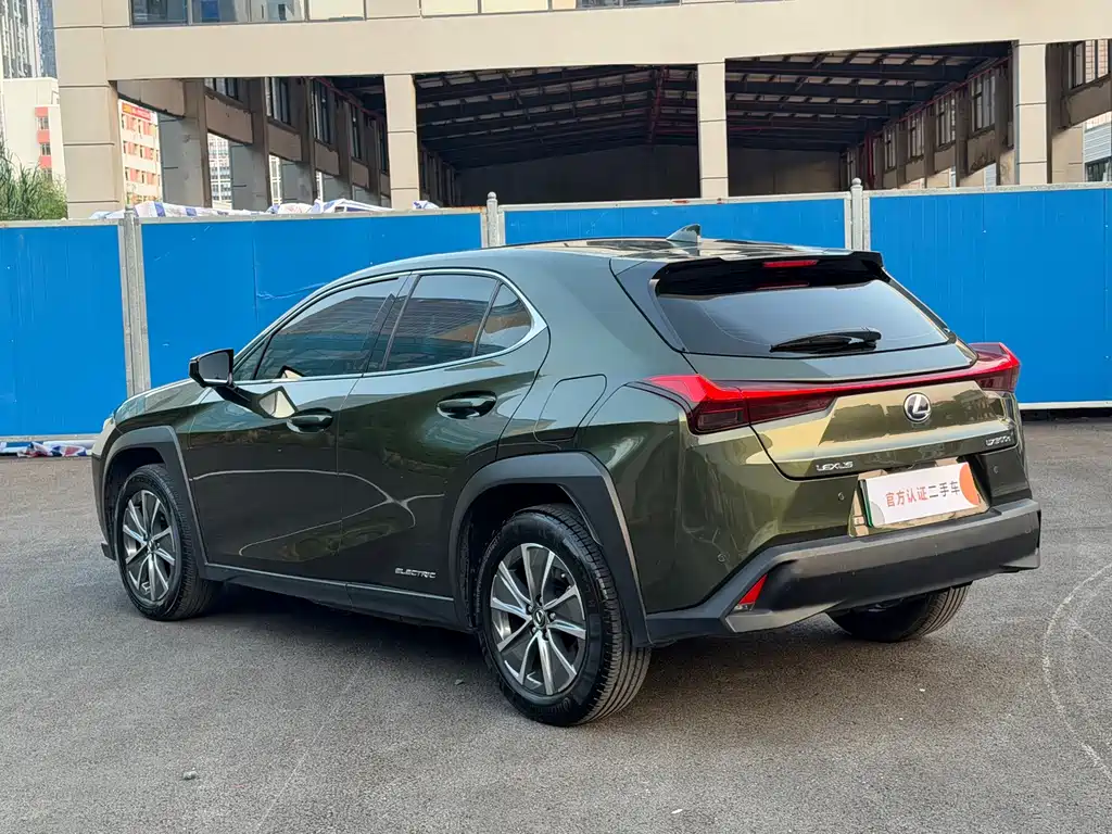 Lexus UX New Energy — миниатюра 11