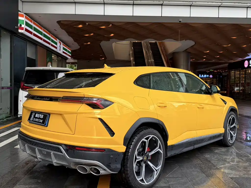 Lamborghini Urus 2021 4.0T V8
