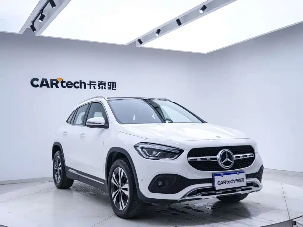 Mercedes-Benz GLA — миниатюра 6