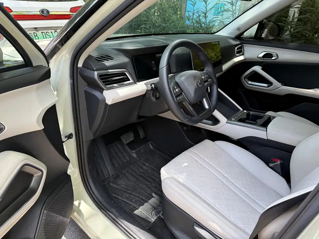 BYD Yuan Up UP 2025 Smart Drive 401KM