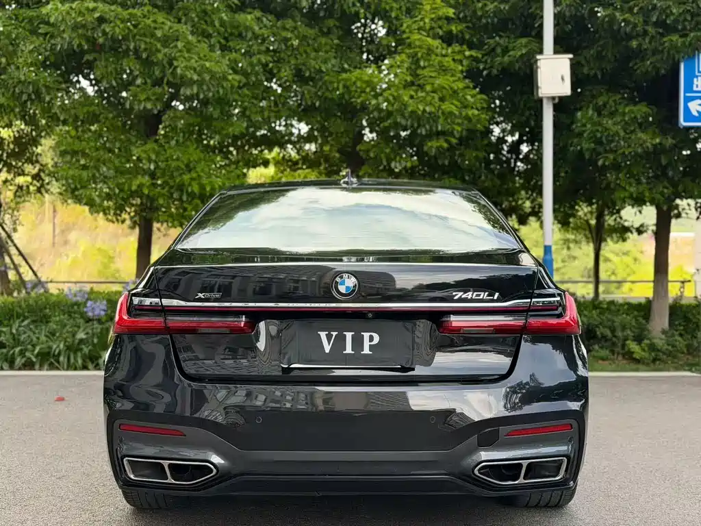 BMW 7 Series 7 2018 730Li Lead