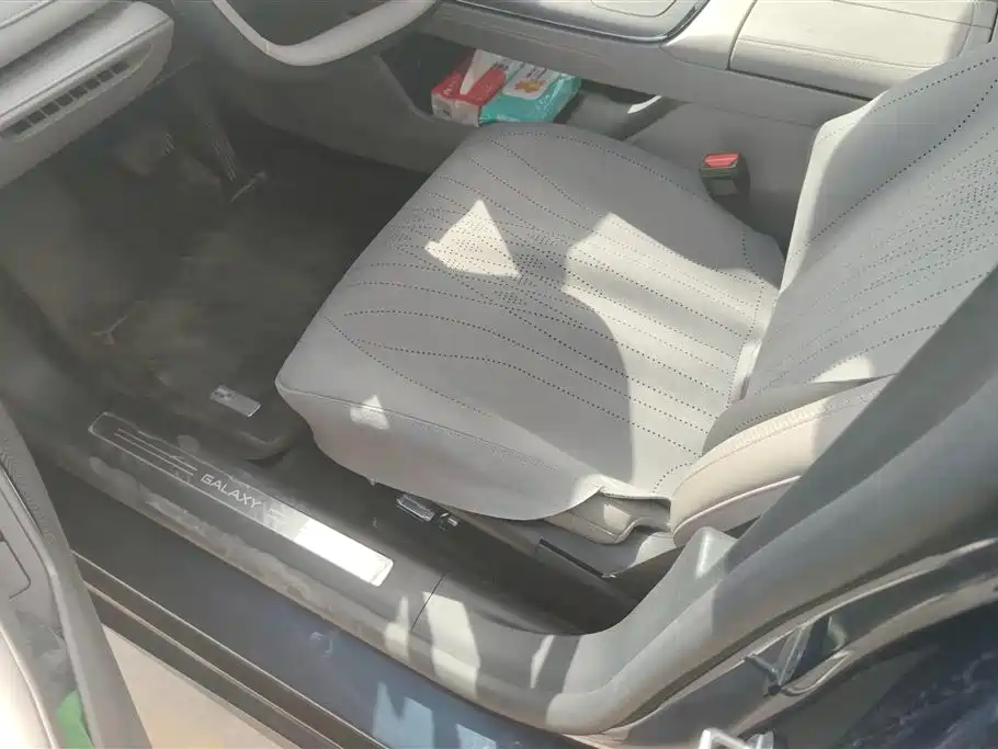 GEELY GALAXY GALAXY SPARKLE 8