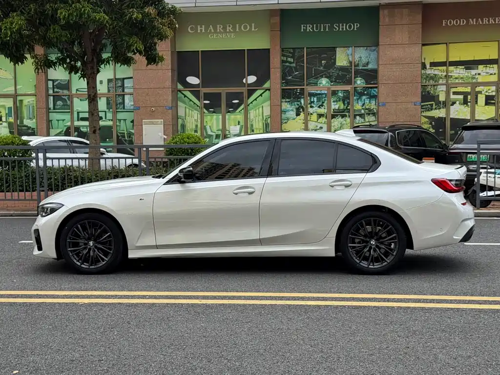 BMW 3 Series — миниатюра 23