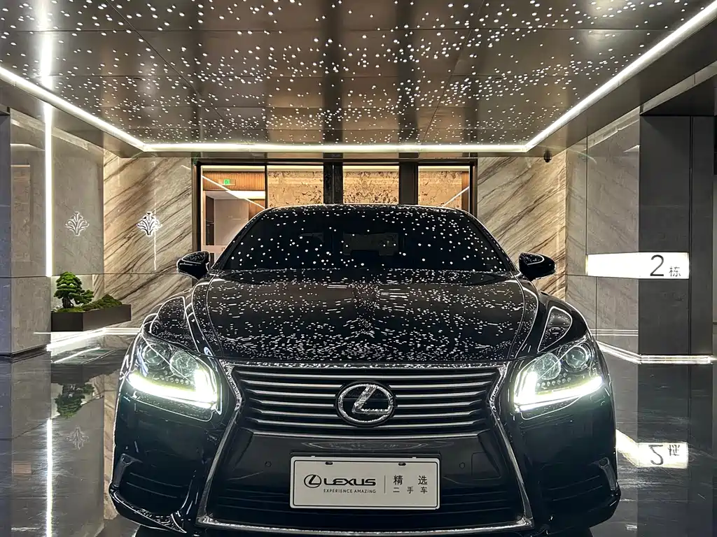 Lexus LS 2016 460L