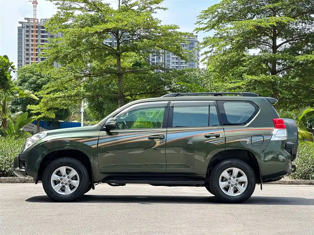 Toyota Land Cruiser Prado 2010 2.7L