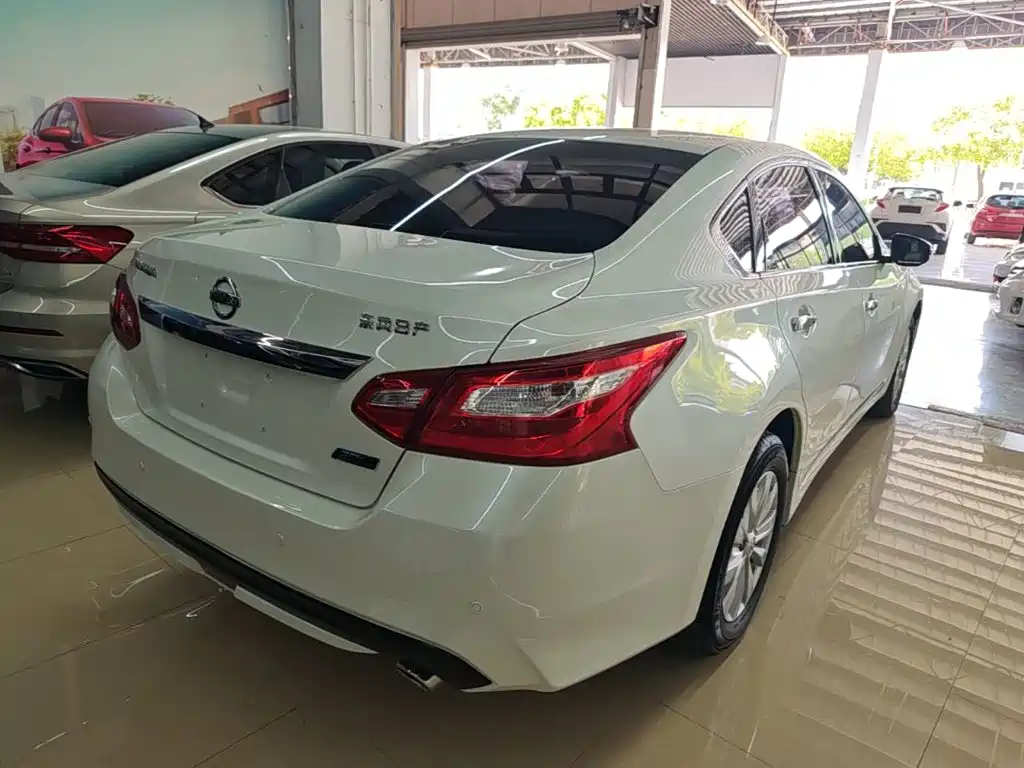 Nissan Altima 2018 2.0L XL