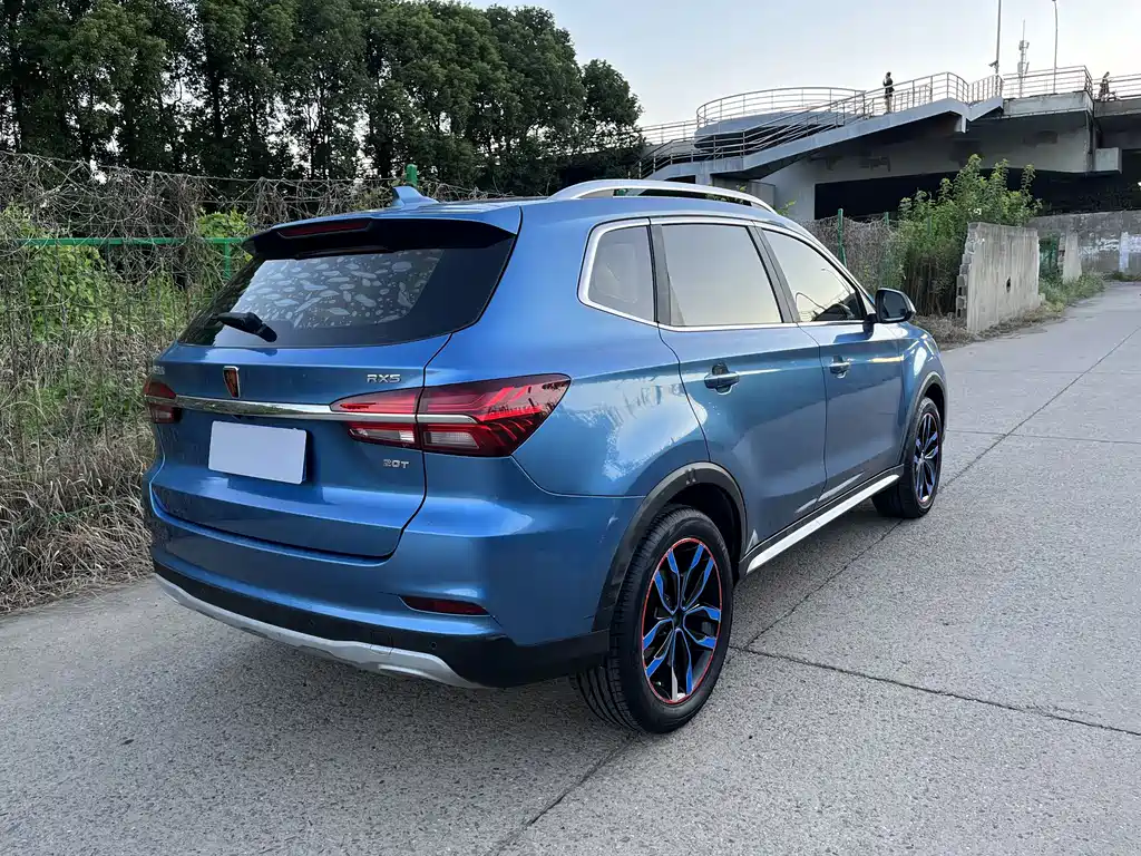 ROEWE RX5
