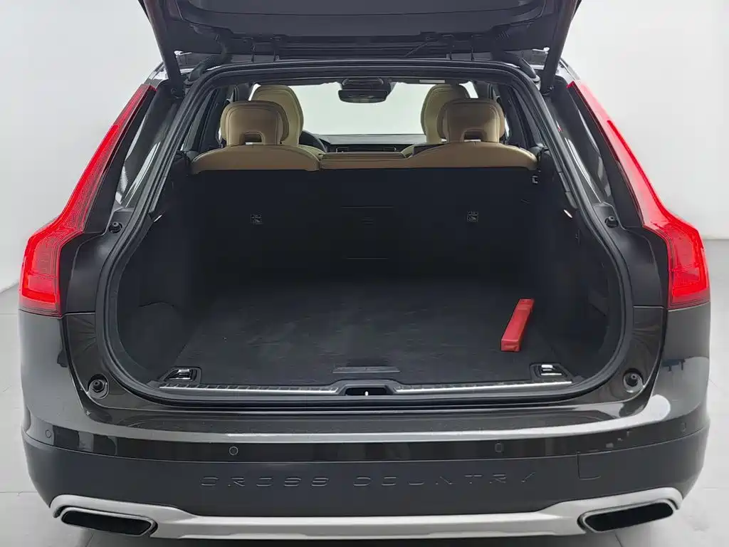 Volvo V90 — миниатюра 16