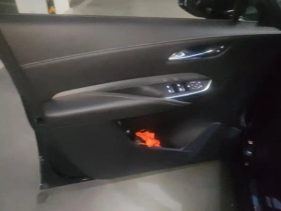 Cadillac XT4 — миниатюра 7