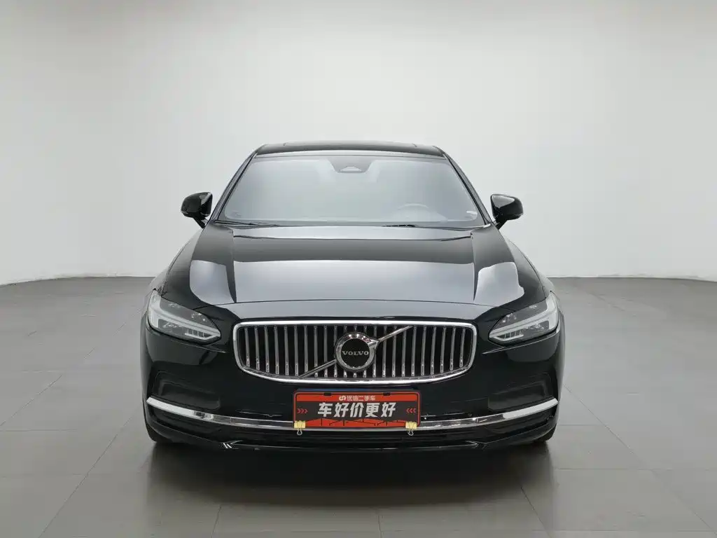 Volvo S90 2023 B5 Luxury