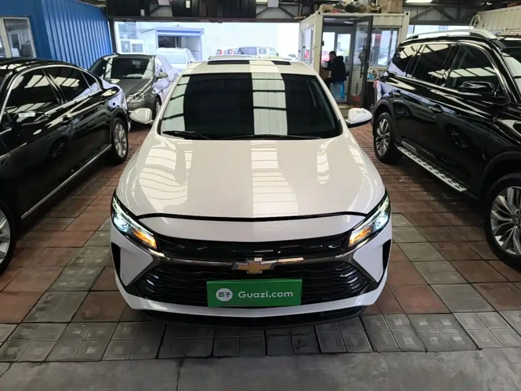 Chevrolet Monza — миниатюра 3