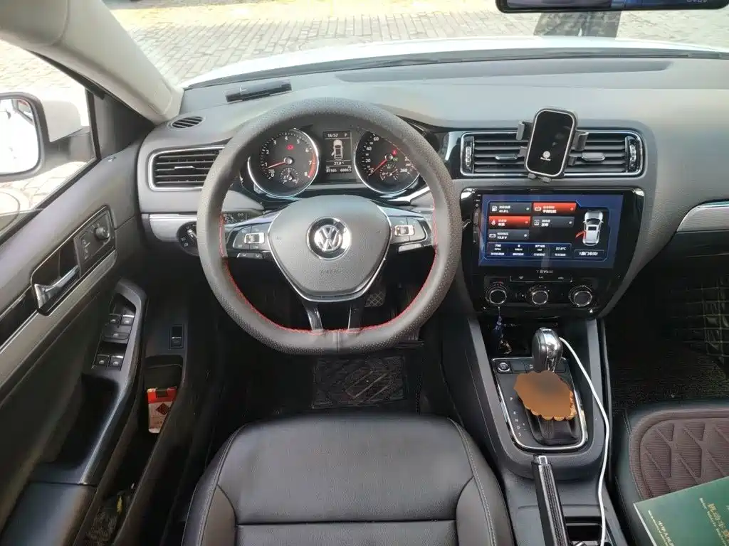 Volkswagen Sagitar — миниатюра 3