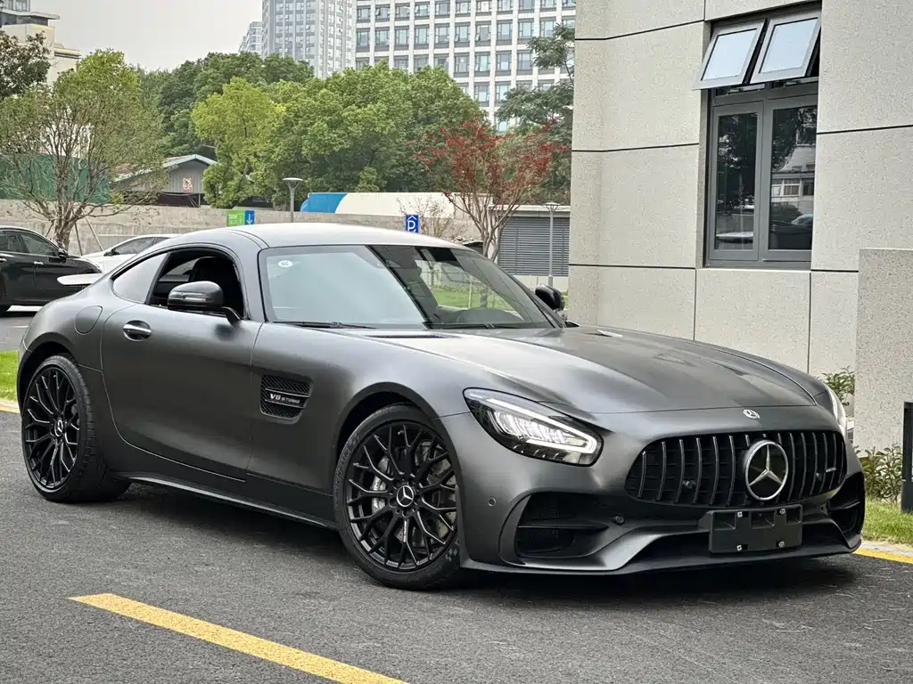 MERCEDES-BENZ AMG GT