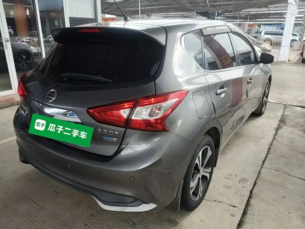 Nissan Tiida — миниатюра 7