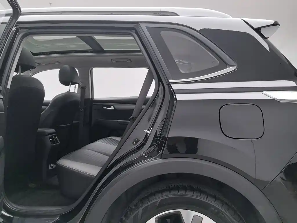 Kia Sportage — миниатюра 15