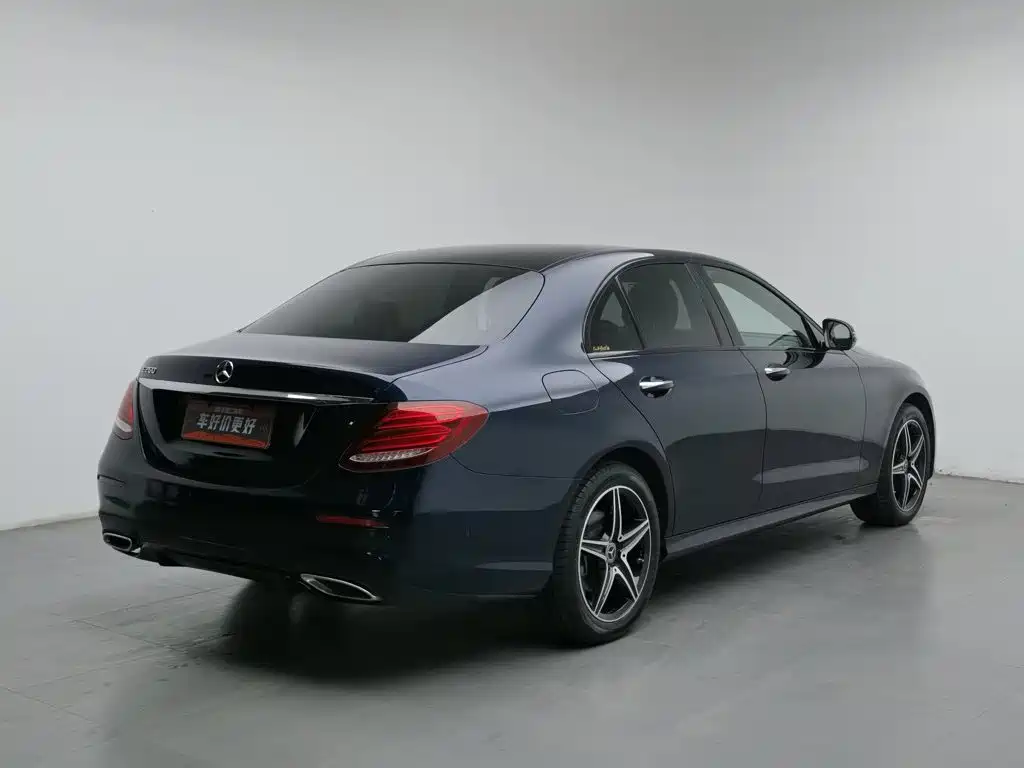 Mercedes-Benz E-Class (Import) — миниатюра 2