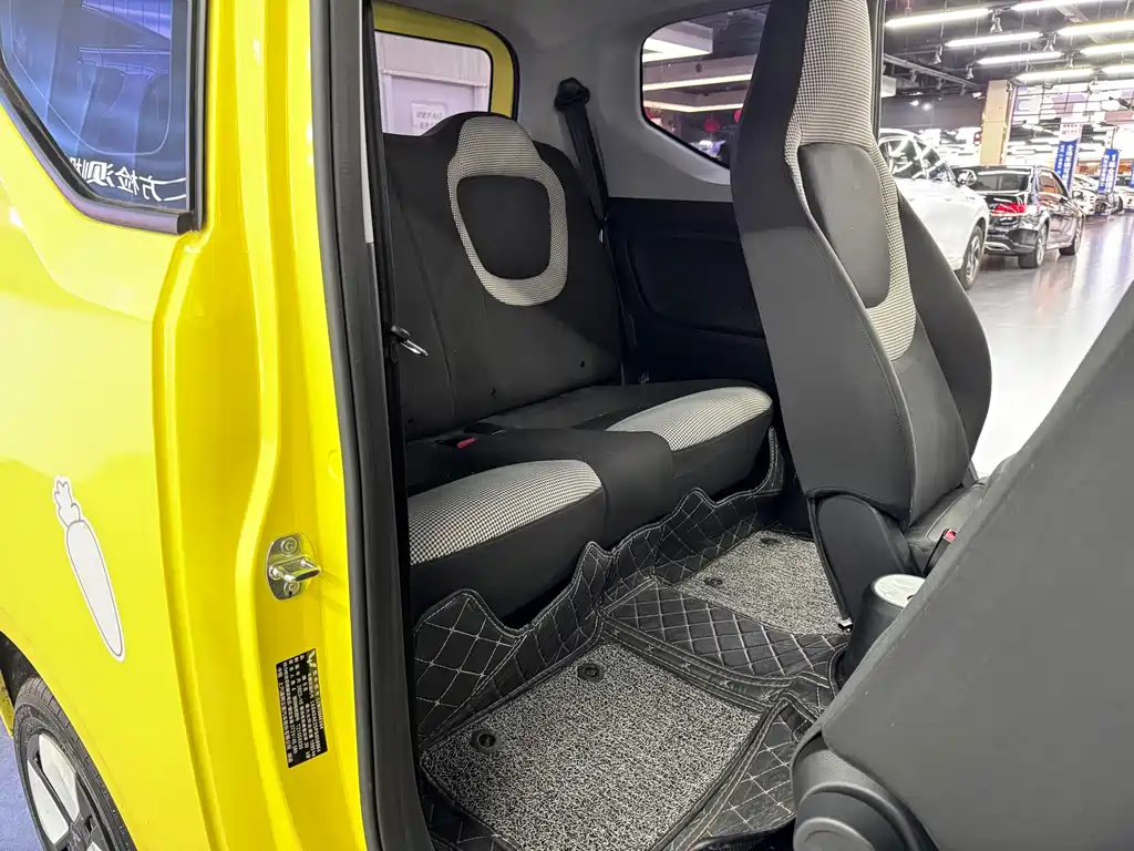 Wuling MINIEV — миниатюра 12