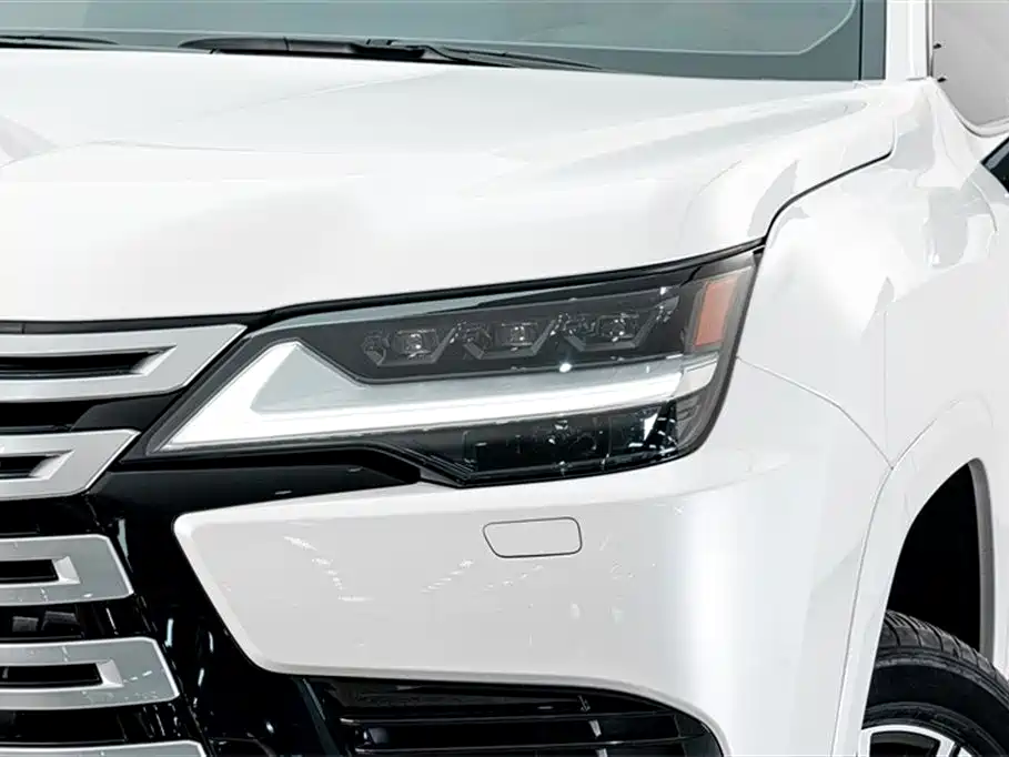 Lexus LX 2025 700h