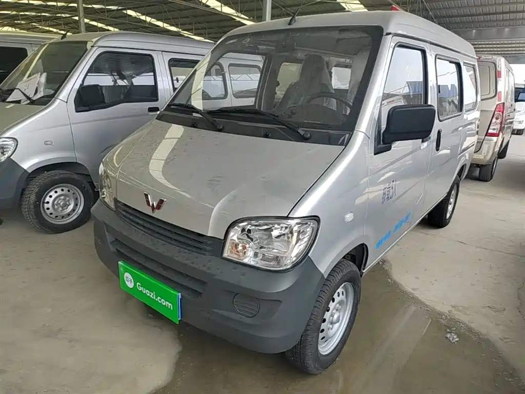 Wuling Sunshine 2023 1.5L 5/7 мест