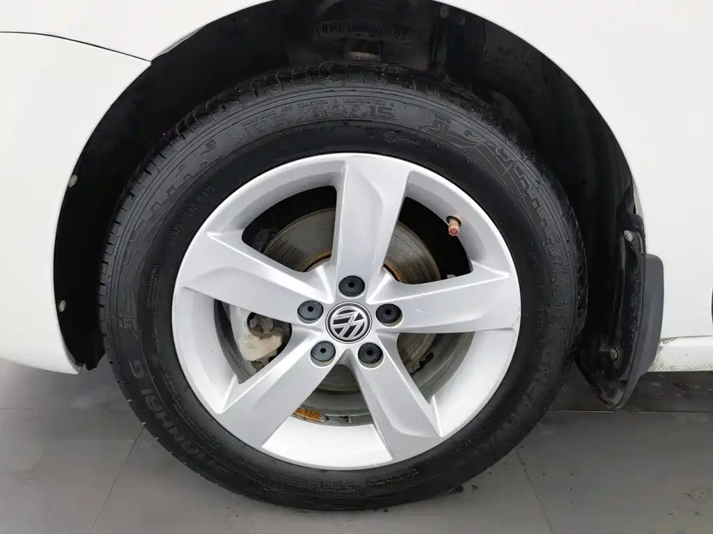 Volkswagen Santana — миниатюра 17