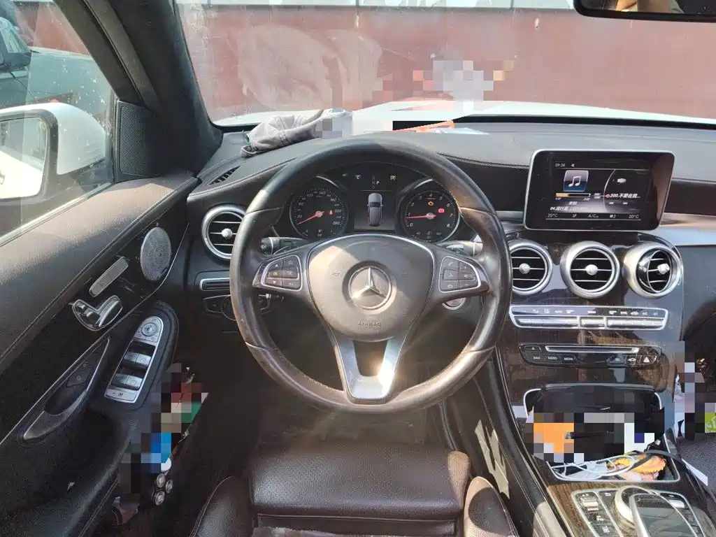 Mercedes-Benz GLC — миниатюра 11
