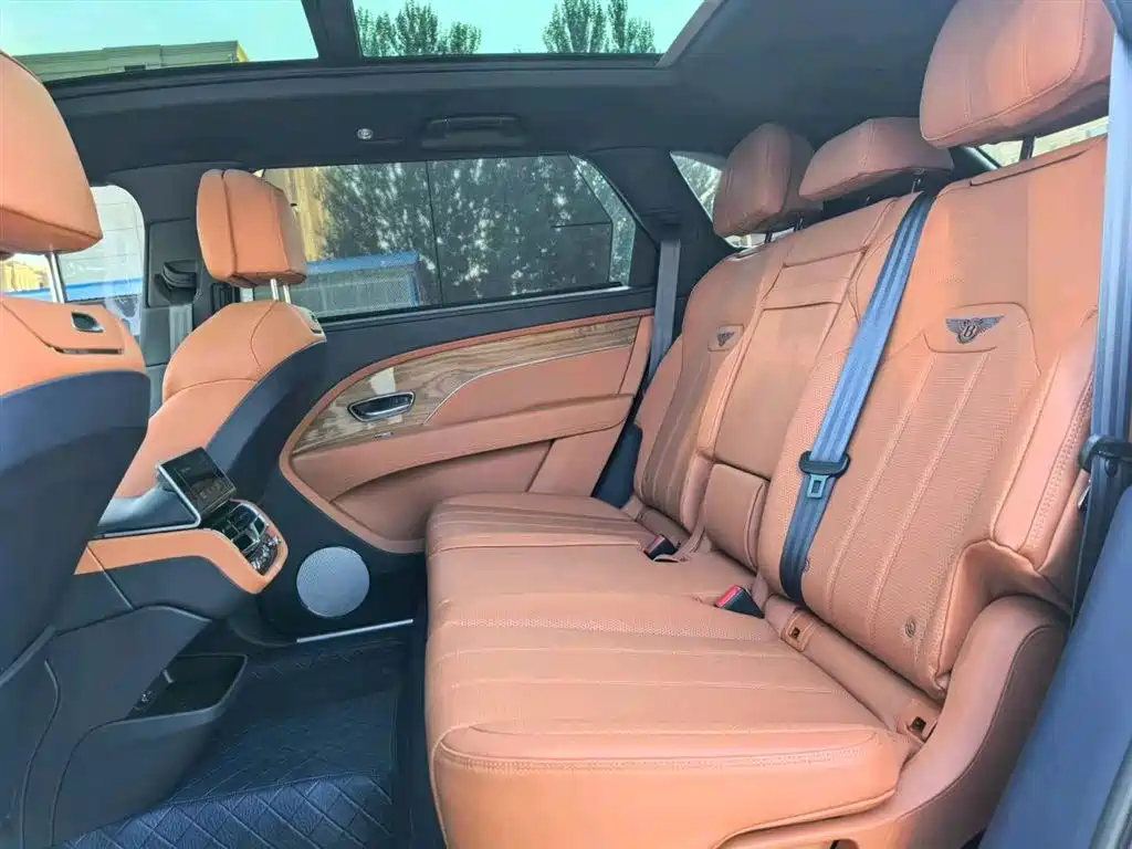 Bentley Bentayga 2024 4.0T V8