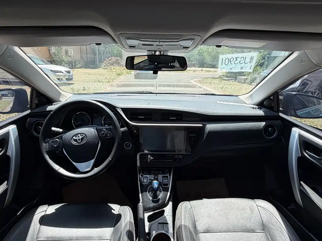 Toyota Corolla 2017 1.8L E-CVT Elite