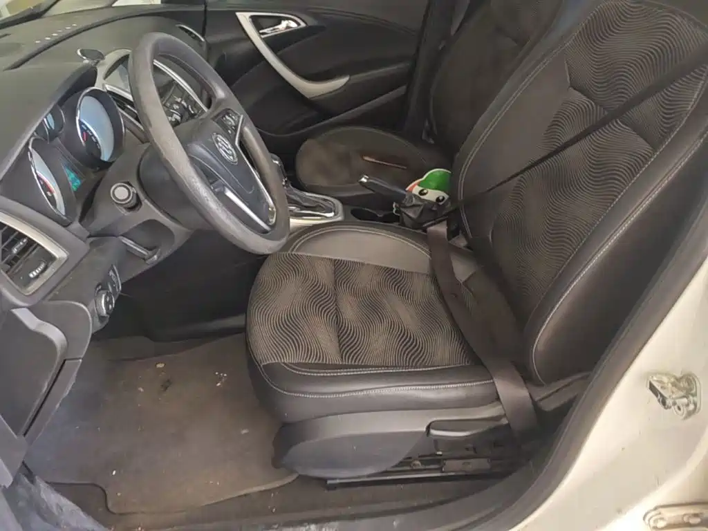 Buick Excelle — миниатюра 15