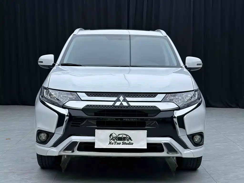 Mitsubishi Outlander 2021 2.0L Enjoy 5 мест