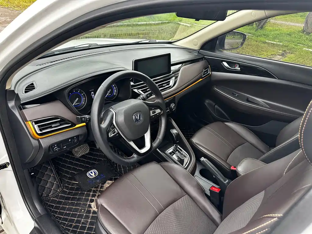 Changan Eado DT — миниатюра 7