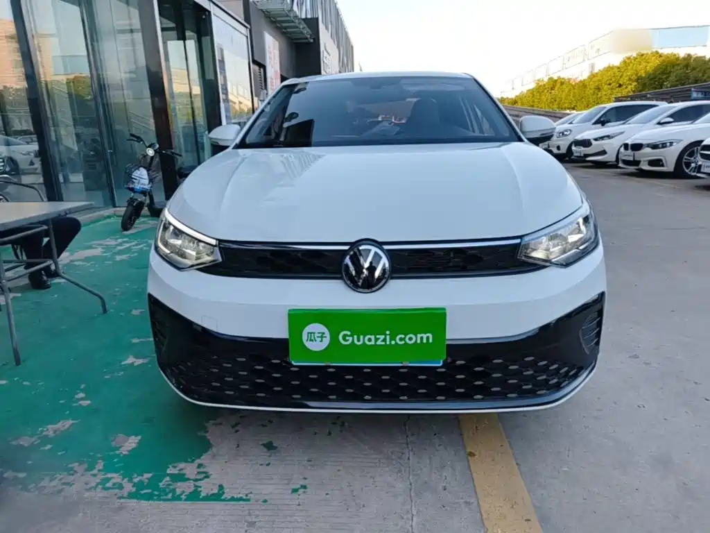 Volkswagen Lavida — миниатюра 3
