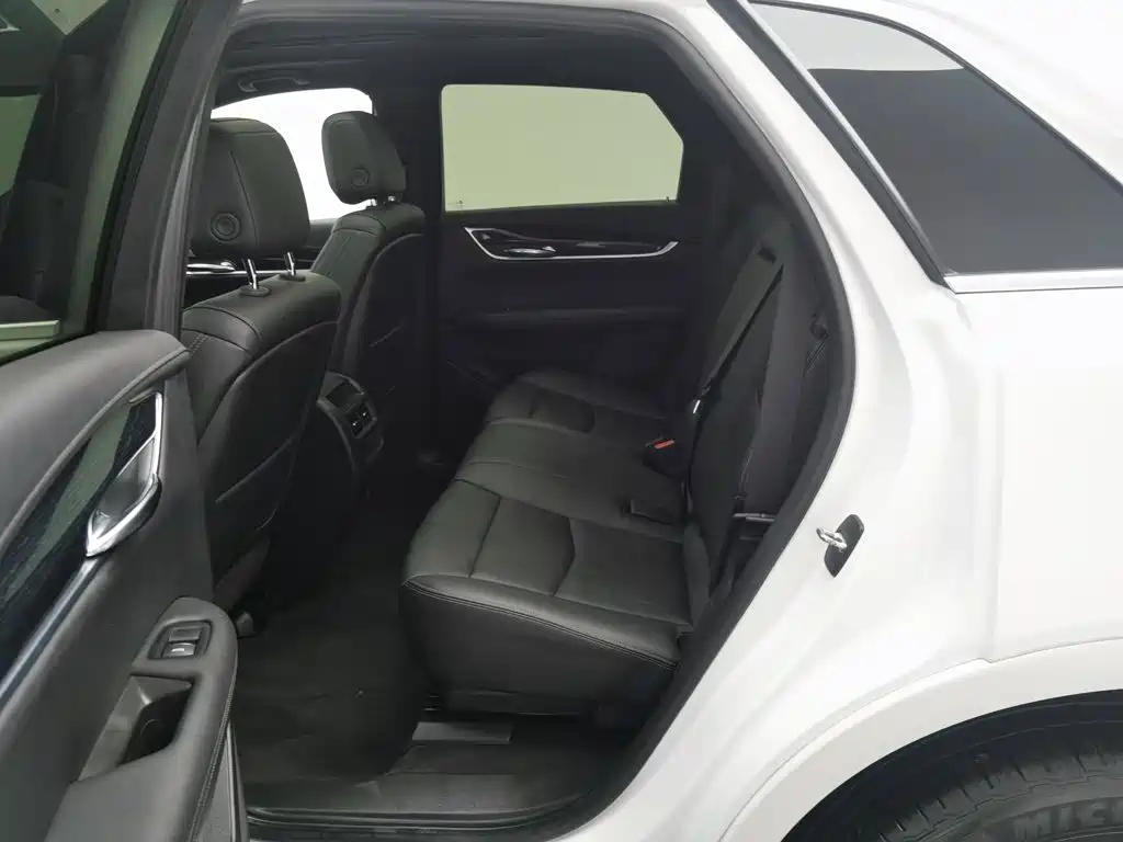 Cadillac XT5 — миниатюра 15