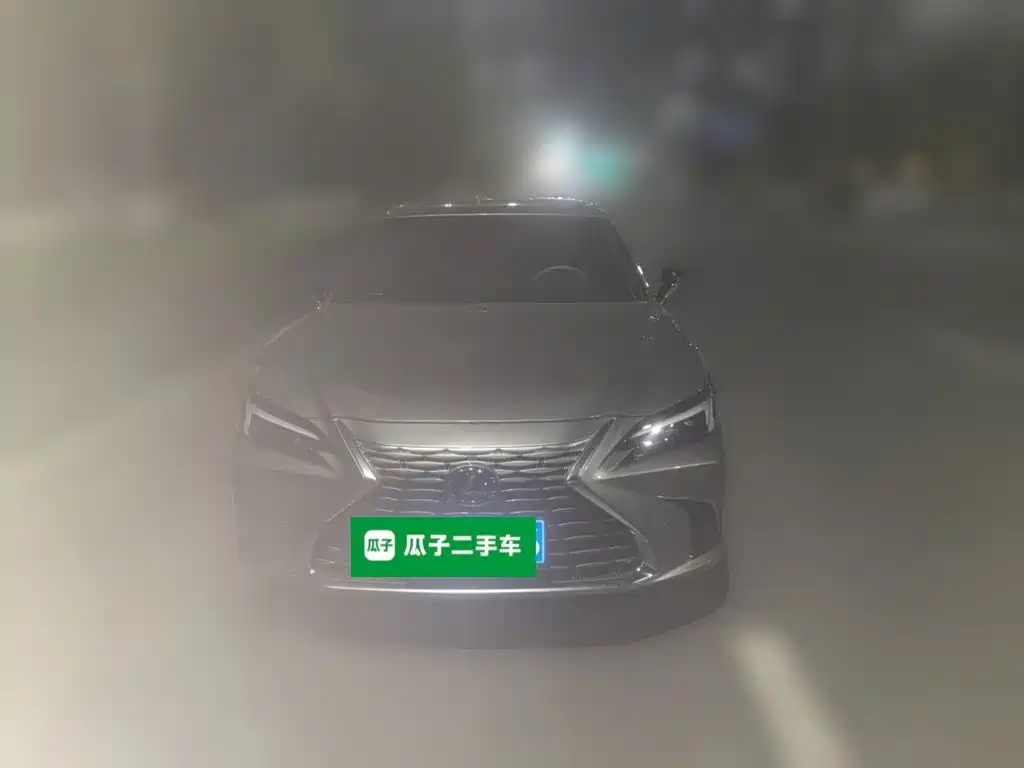 Lexus ES — миниатюра 2
