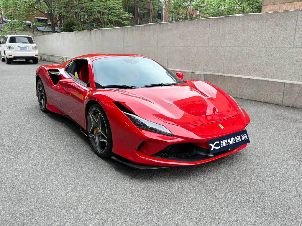 Ferrari F8 2021