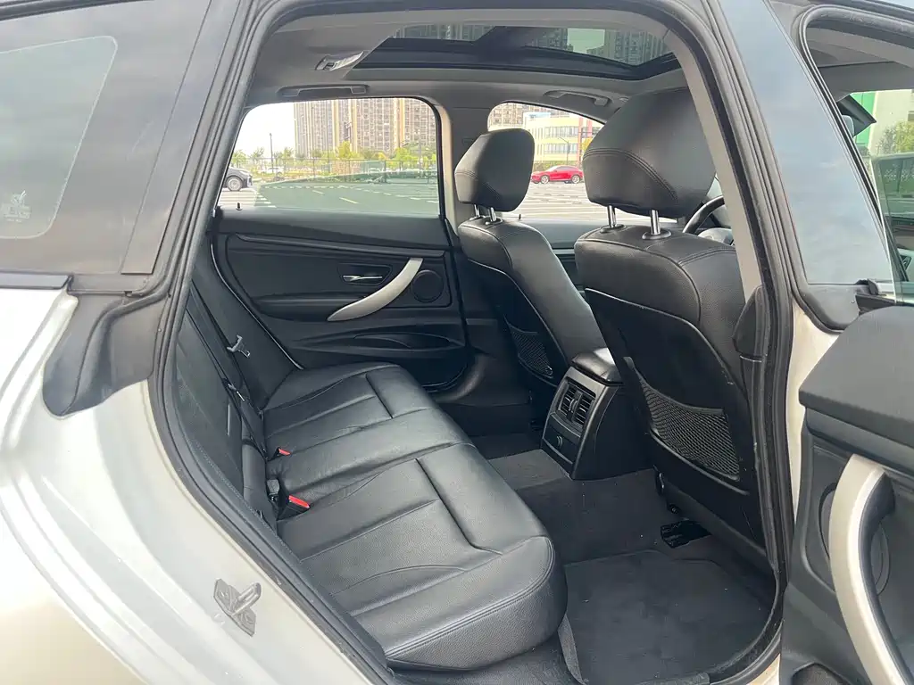 BMW 3 Series GT — миниатюра 24