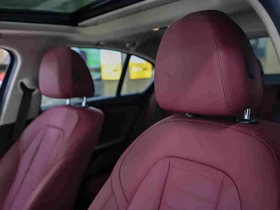 BMW 3 Series — миниатюра 10
