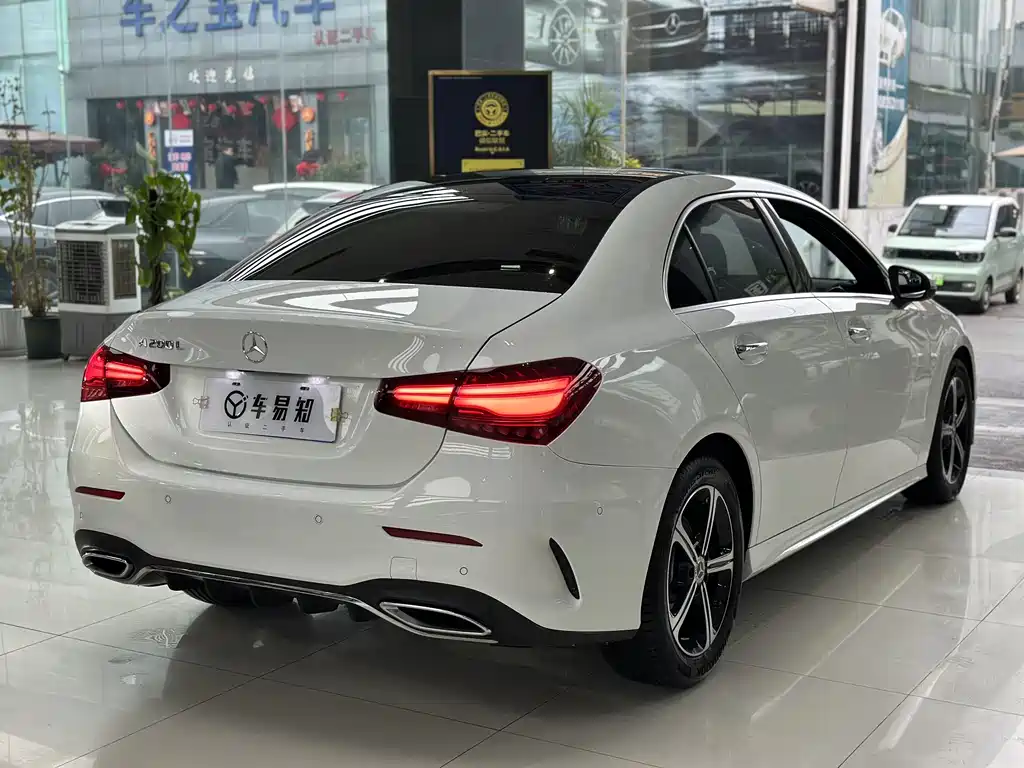 MERCEDES-BENZ A CLASS