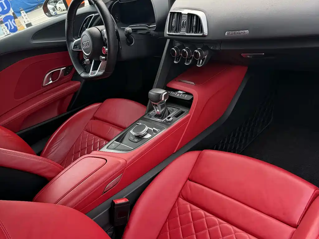 Audi R8 — миниатюра 14