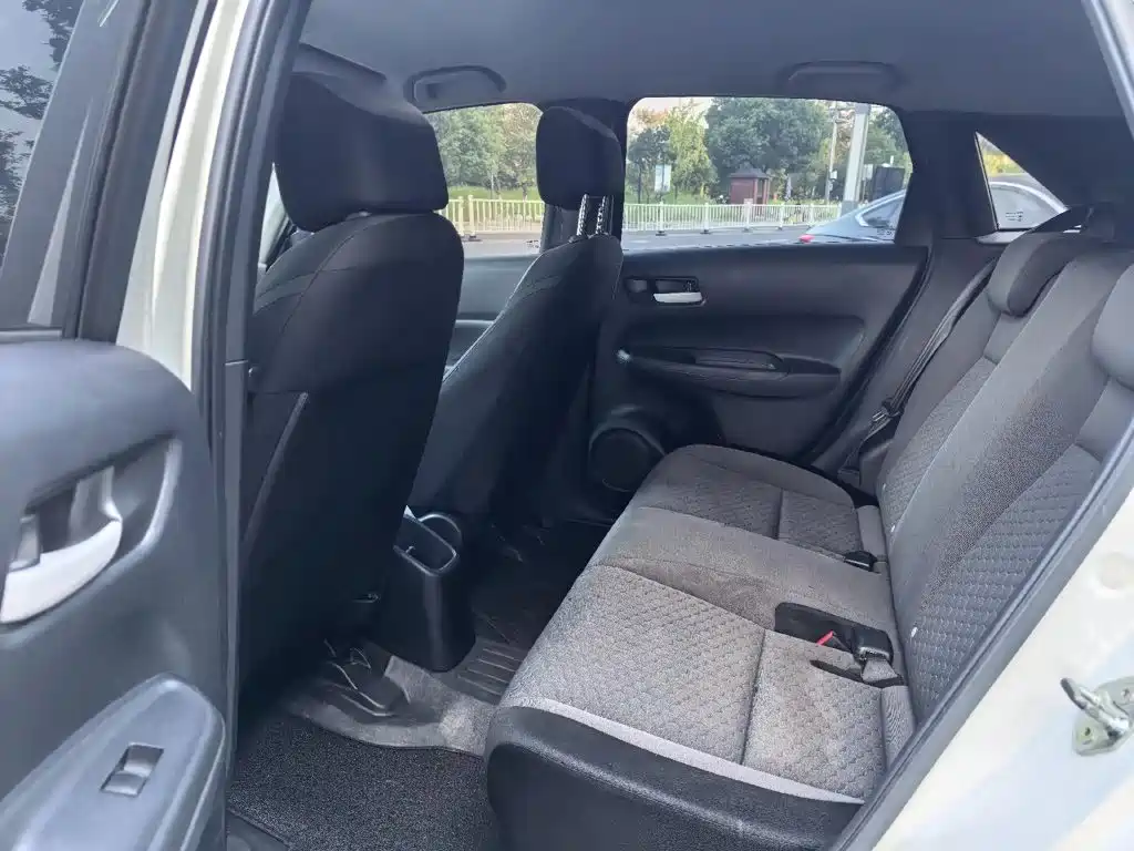 Honda Fit — миниатюра 9