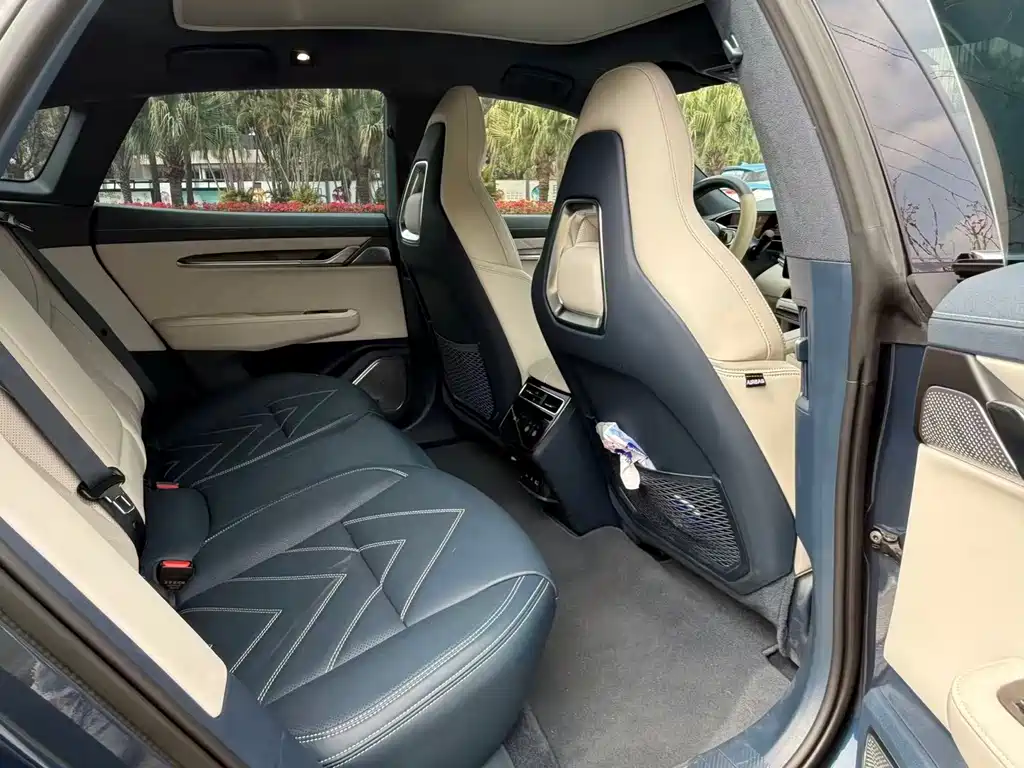 ZEEKR EXTREME KRYPTON 001