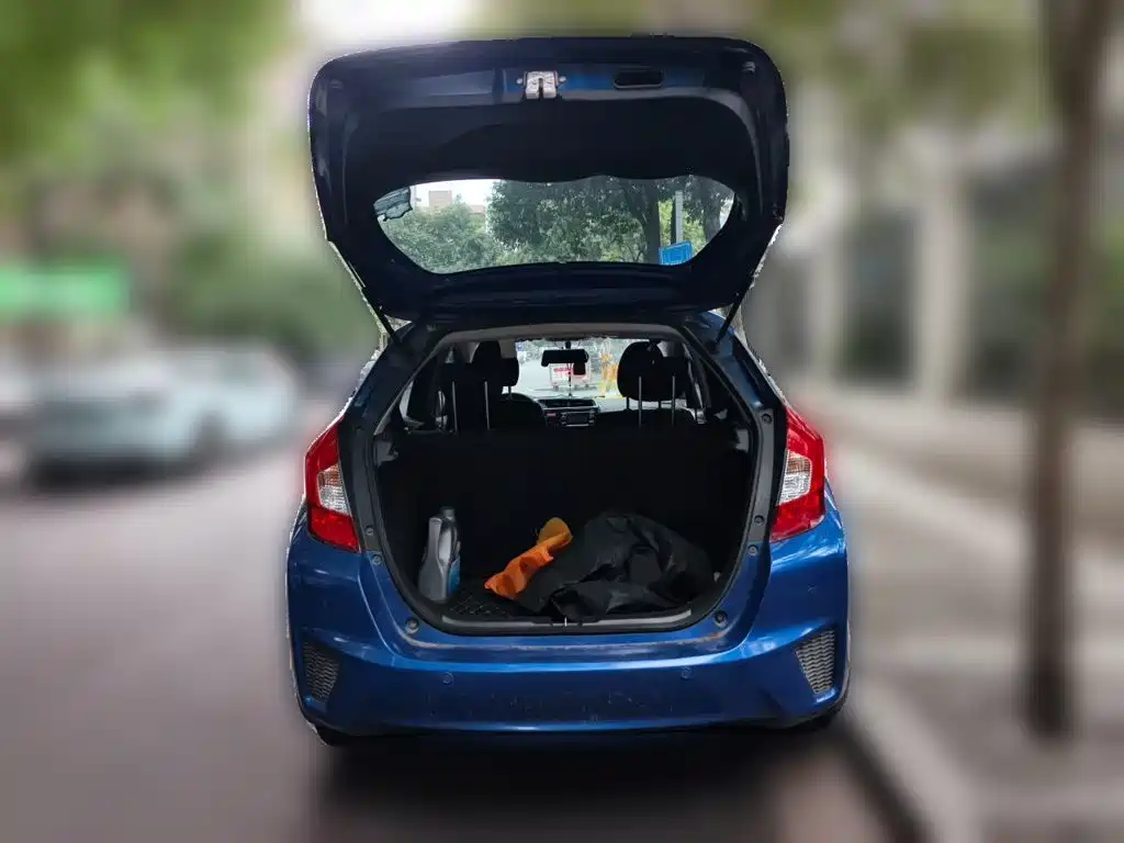 Honda Fit — миниатюра 16