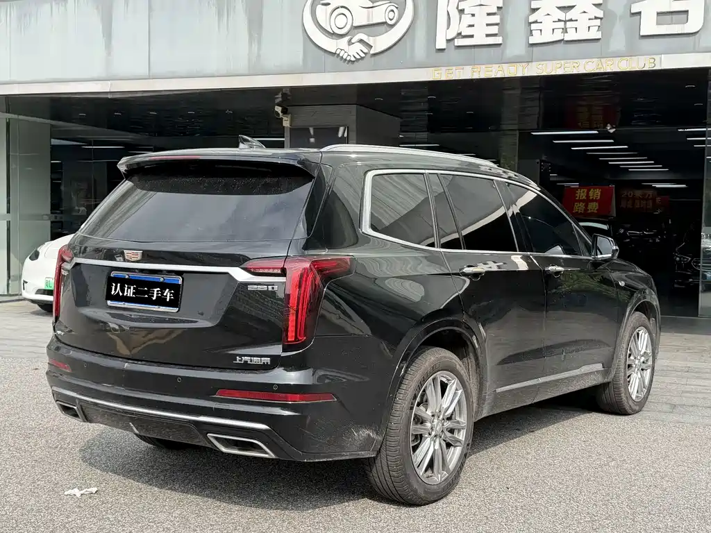 Cadillac XT6 — миниатюра 5