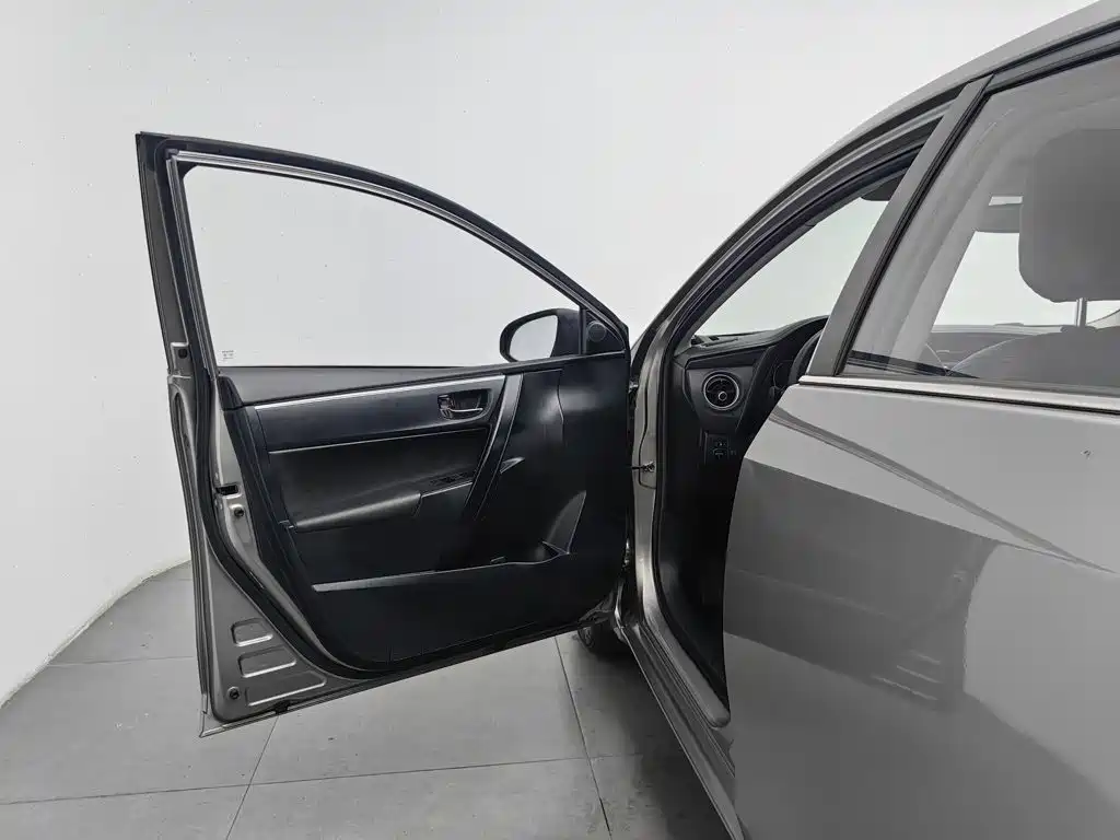 Toyota Corolla — миниатюра 8