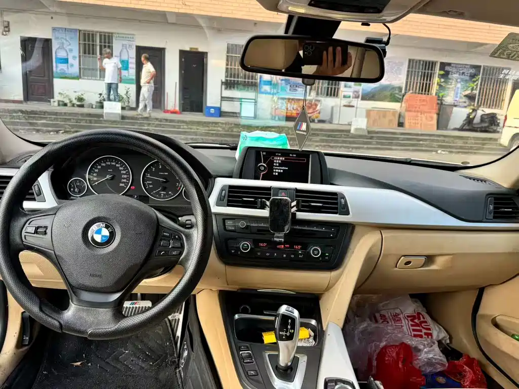 BMW 3 Series — миниатюра 9