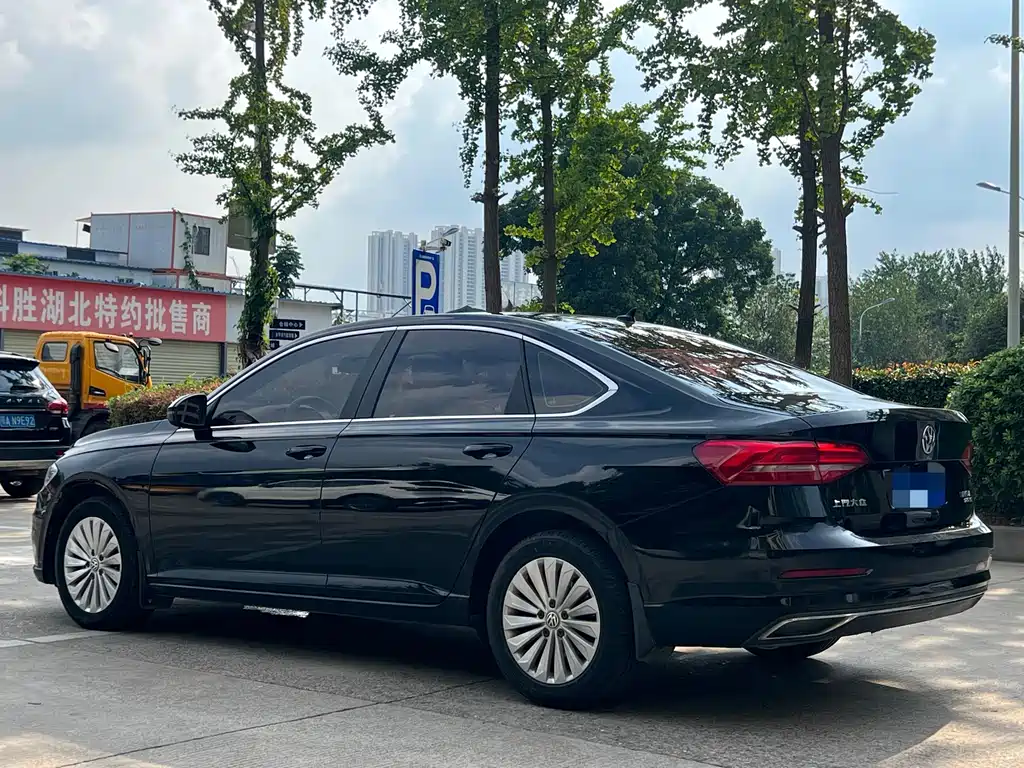 Volkswagen Lavida — миниатюра 7