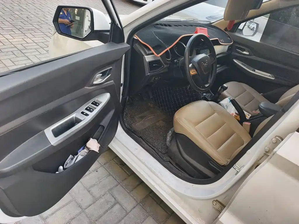Wuling Hongguang — миниатюра 14