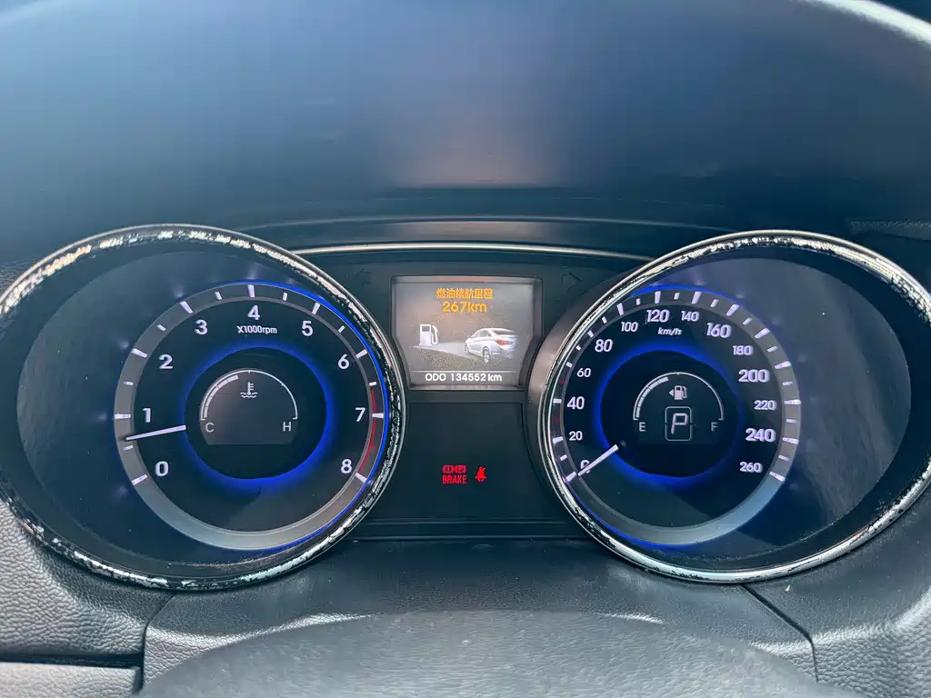 Hyundai Sonata — миниатюра 18